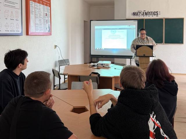 Ознайомлення з навчальним планом освітньої програми